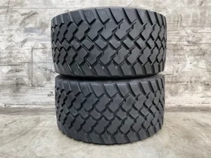 445/45R19.5 RECHAPE TYPE ZL 40KM/H TL