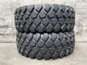 445/85R22 RECHAPE 1261 FOR TRANSPORT 173A8/170D TL