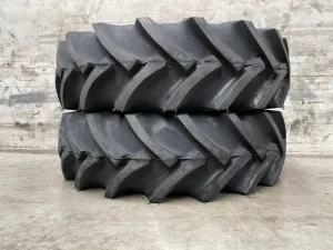 13.6-38 1261 GRIPKING 12PR TT